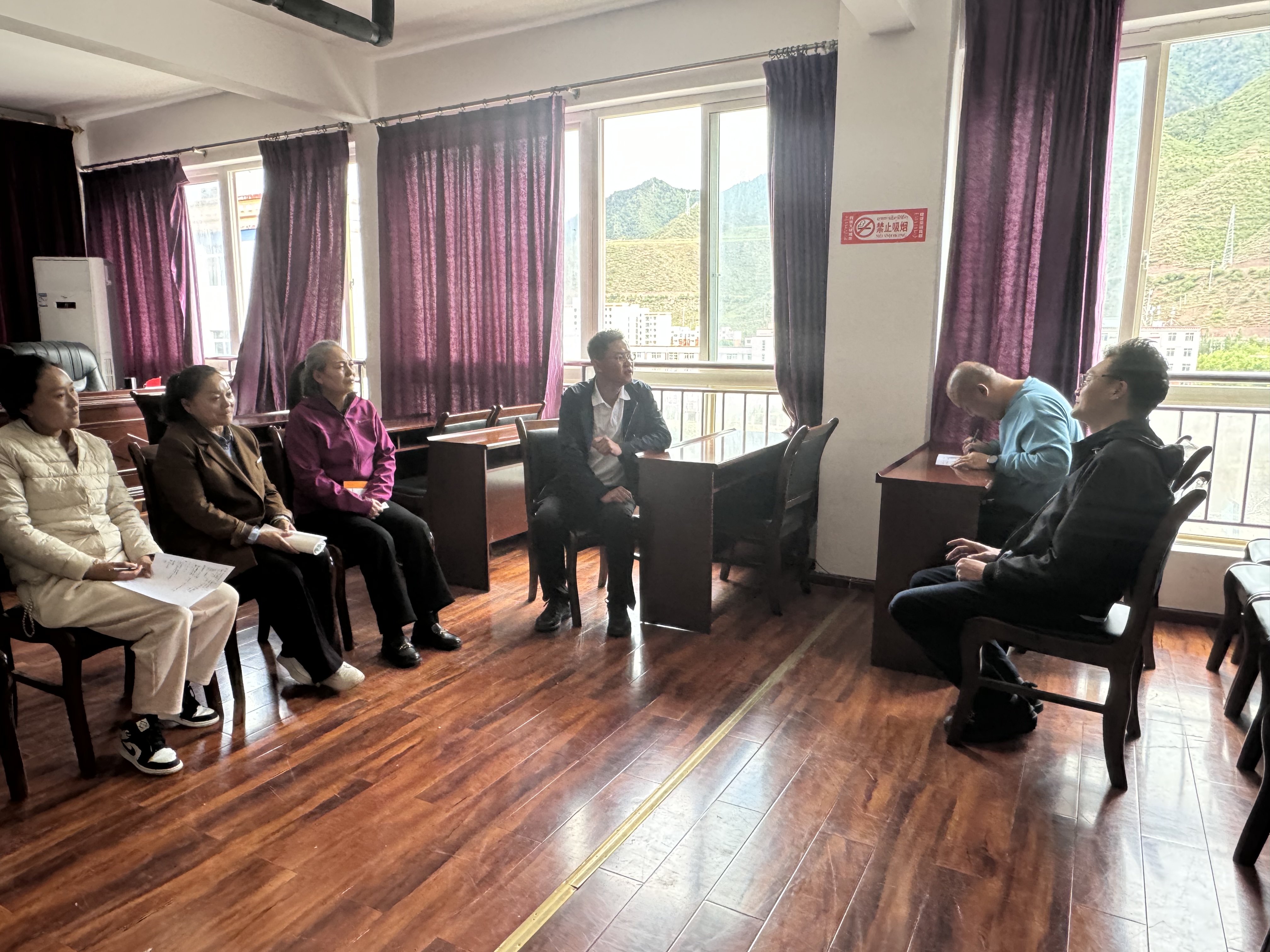 市農(nóng)發(fā)集團(tuán)公司一周工作剪影(圖5) 市農(nóng)發(fā)集團(tuán)公司一周工作剪影(圖5)